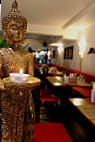 Mythai Lounge food