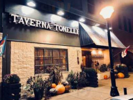 Taverna Tonelli outside