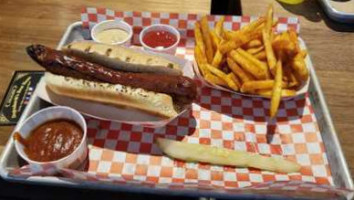 Degenhardt's Brat Haus food