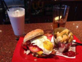 Red Robin Gourmet Burgers And Brews food