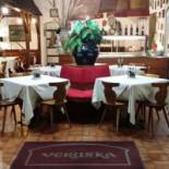 Veruska Nourriture