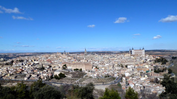 Del Parador De Toledo food