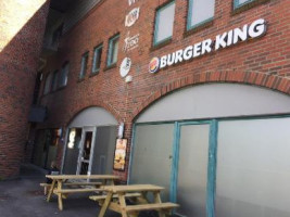 Burger King outside