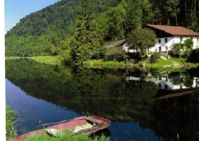 Auberge De La Bouege food