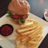 Atomic Bar & Grill Cibo