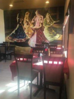 Nosh Mahal inside