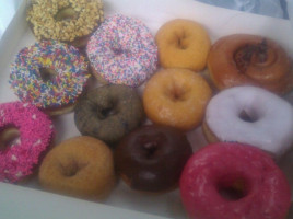 Donut Palace food