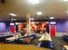 Chuck E. Cheese's inside