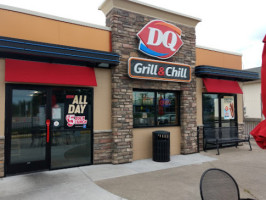 Dairy Queen Grill Chill outside