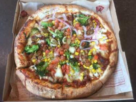 Mod Pizza food