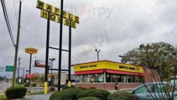 Waffle House outside