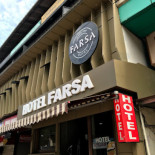 Farsa Dentro