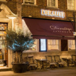 Deraliye Turkish Cockfosters Dentro