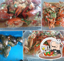 Joyjoy's Seafoods food