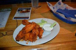 Wild Wing Cafe food