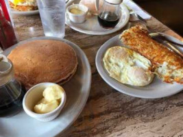 Sybil's Omelettes food