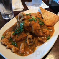 Walk On's Sports Bistreaux Shreveport food