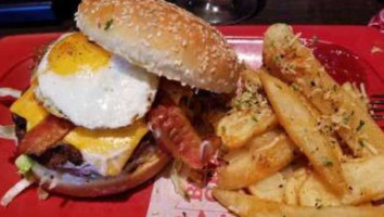 Red Robin Gourmet Burgers food