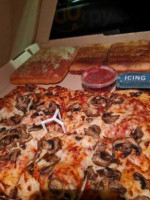 Pizza Hut food