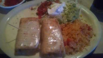 Los Mexicanos food