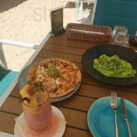 Ola Beach Club food