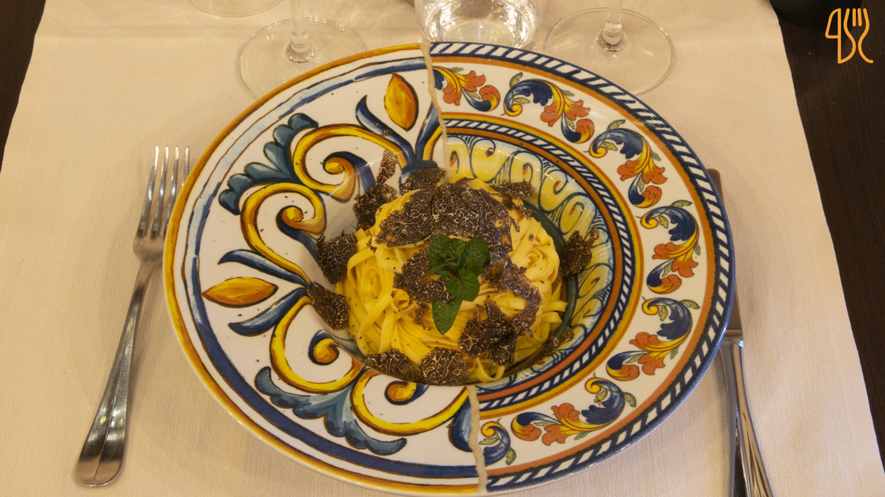 Cacio E Pepe Dentro