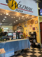 Wolfman Pizza food