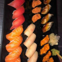 Sushi Xtreme food