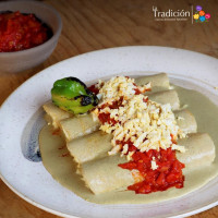 La Tradicion food