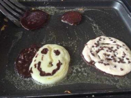 Slappy Cakes food