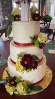 Mrs. D's Custom Cakes And Goodies food