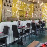 Shiny Sushi And Fusion Nourriture