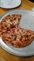 Hartford's Pizza food