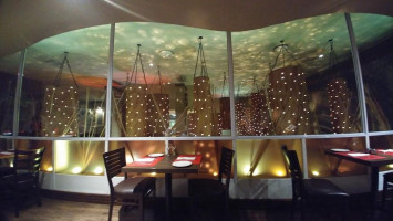 Fahrenheit Seafood Grill Benoni inside