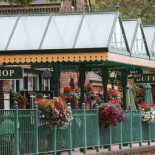 The Tramstop Esterno