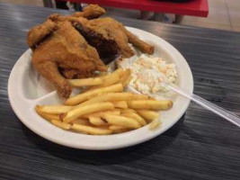 Arnold's Fried Chicken (city Plaza) food