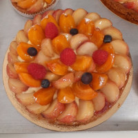 Aline Patisserie food