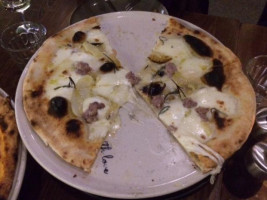 Locale Pizzeria food