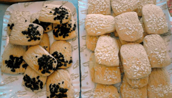 Gli Artigiani Del Pane food