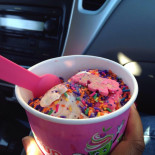 Twisted Cup Yogurt Esterno