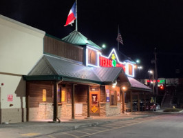 Texas Roadhouse outside