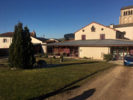 Auberge des Chanoines outside