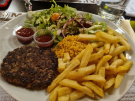 Le Grill Saint Jean food