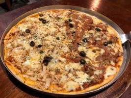 Taipu Surf House Pizzaria food