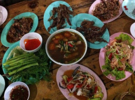 ร้านเป็ดฟ้าอรุณ food