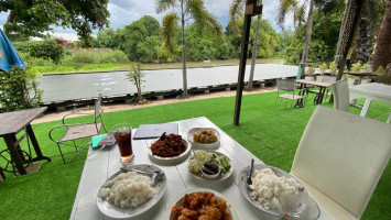 เรือนไทยคาเฟ่ บางนมโค food