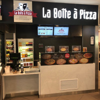 La Boite A Pizza food