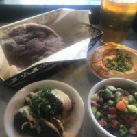 Oren's Hummus Shop food