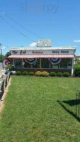 Bethlehem Dairy Store outside