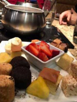 The Melting Pot food